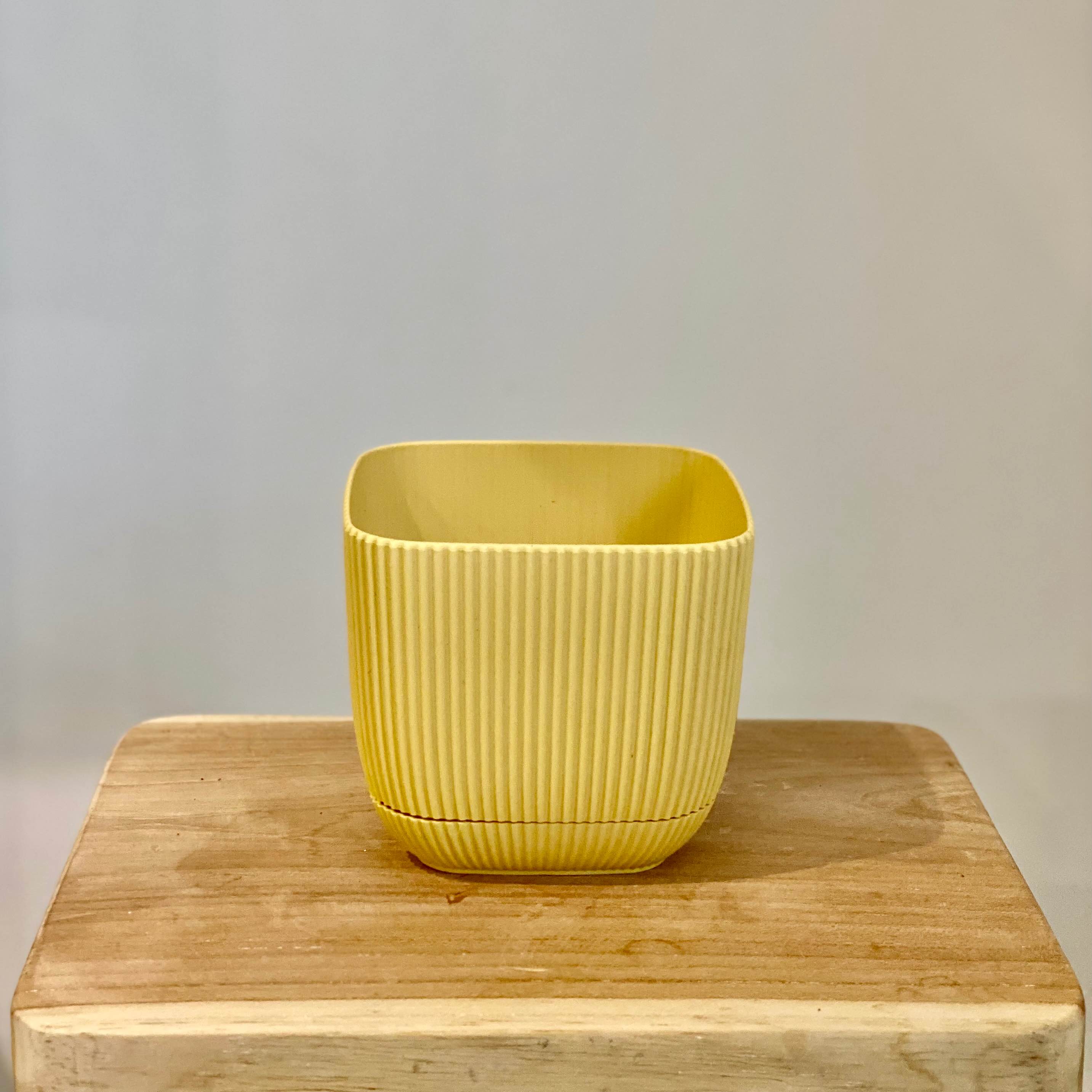 Кашпо Square 11*11*9.5 пластик