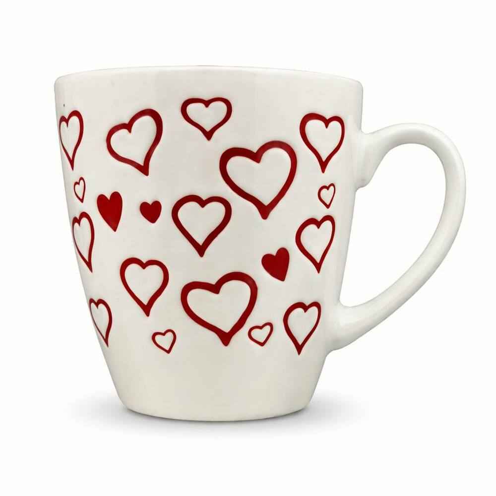 Белая чашка с красными сердцами 240 мл