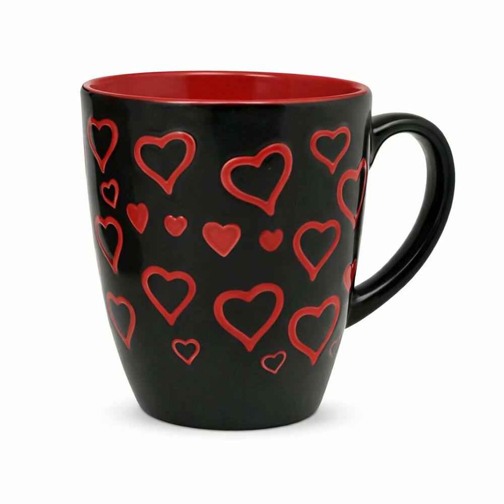 Черная чашка с красными сердцами 240 мл