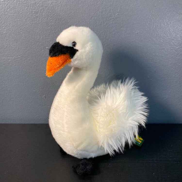 Белый лебедь 22 см