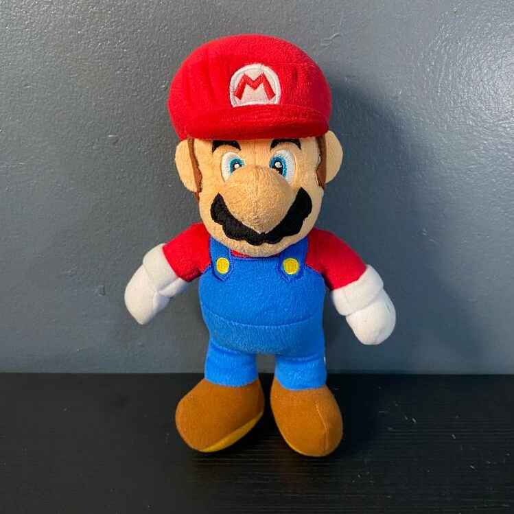 Марио 23 см