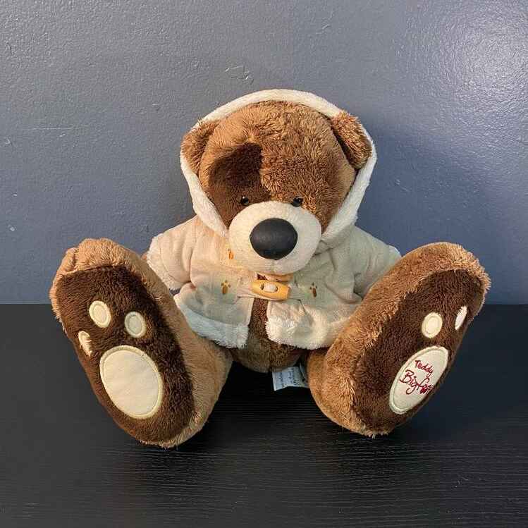 Мишка в курточке 20 см